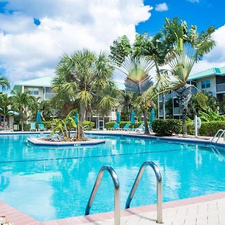 Beach Living At Plantation Village Blgs George Town Exterior foto