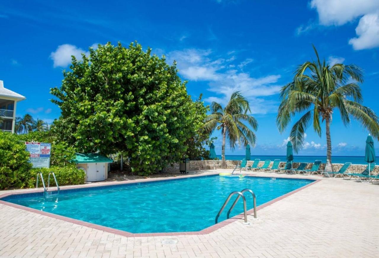 Beach Living At Plantation Village Blgs George Town Exterior foto